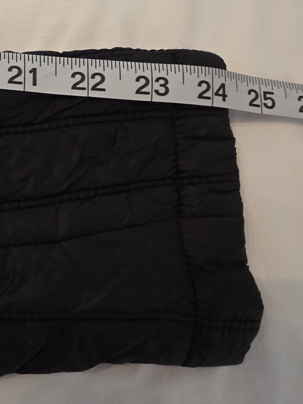 Guess Packable Quilted Lightweight Puffer Jacket — Size S / CH / P - Picture 11 of 14